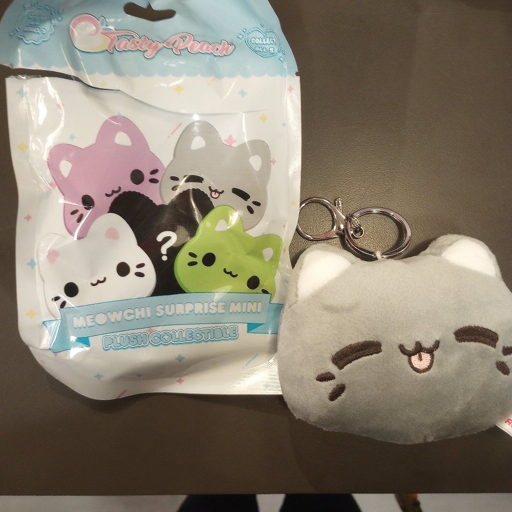 Meowchi Keychain